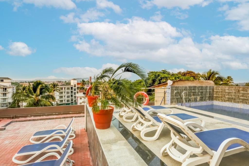 Bazén v ubytování Summit Calangute Resort & Spa nebo v jeho okolí