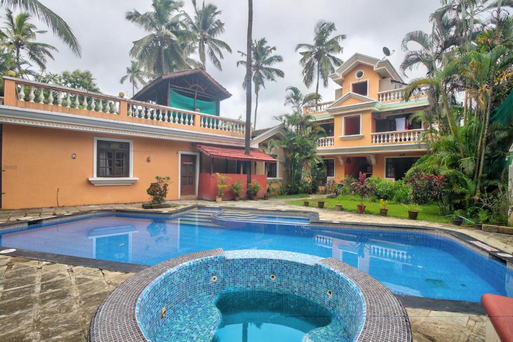 Luxury Apartments near Candolim Beach with Swimming Pool