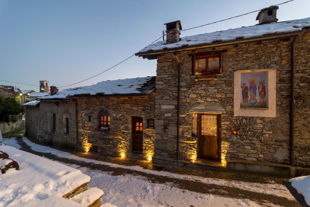 La Mason dla Grà during the winter