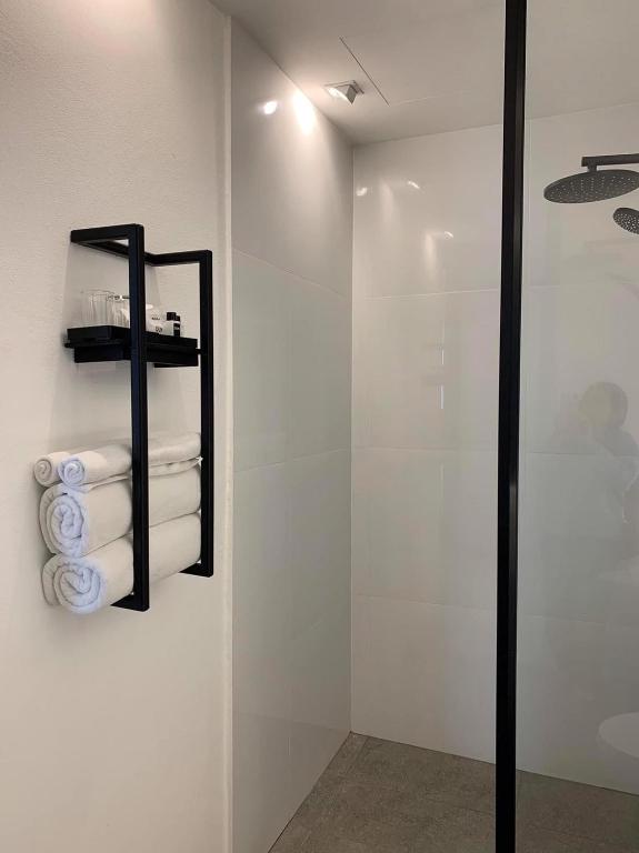 DUM Hotel - Si Phum - Resim 24