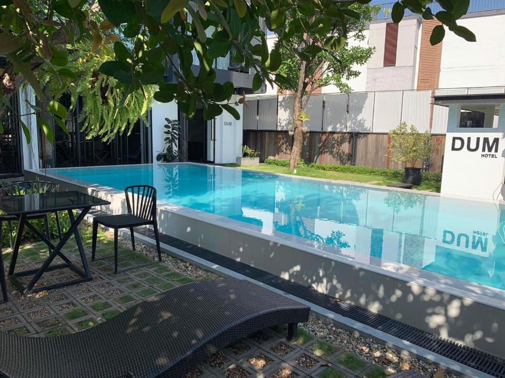 DUM Hotel - Si Phum - Resim 17