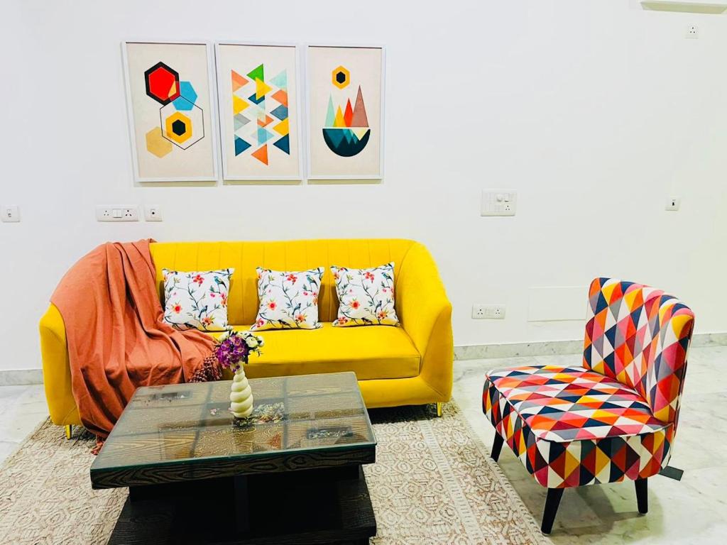 Posezení v ubytování Olive Service Apartments - City Centre Noida