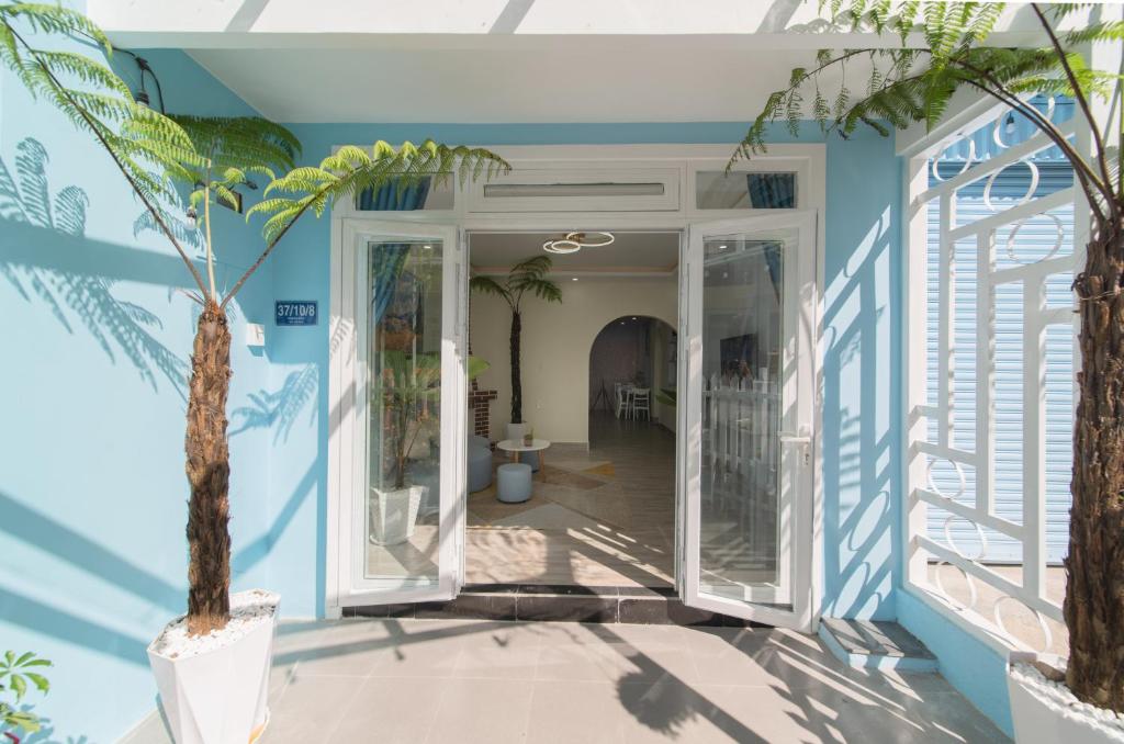 Exteriér nebo vchod ubytování Blue House Nguyên Căn Ngay Trung Tâm Có Máy Lạnh