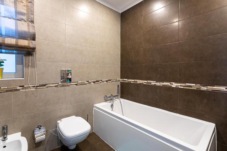 Bagno di Waters-Edge Complex