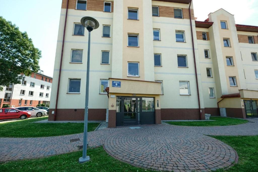 Budova, v ktorej sa apartmán nachádza