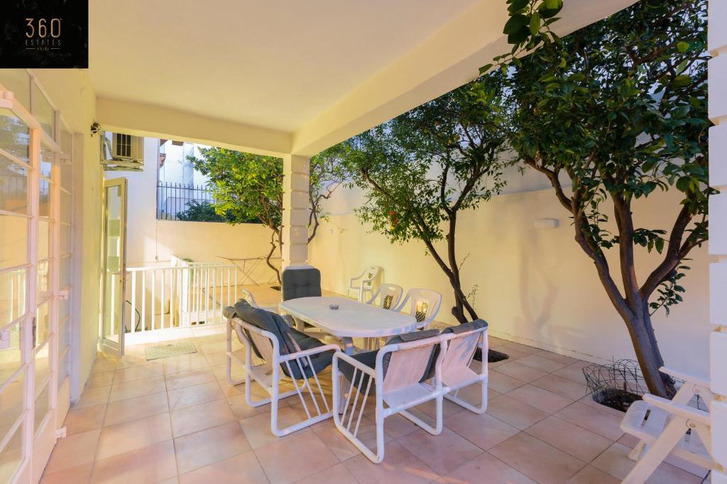 Spacious NUM1 house in Swieqi - Sleeps 18 w/WIFI by 360 Estates