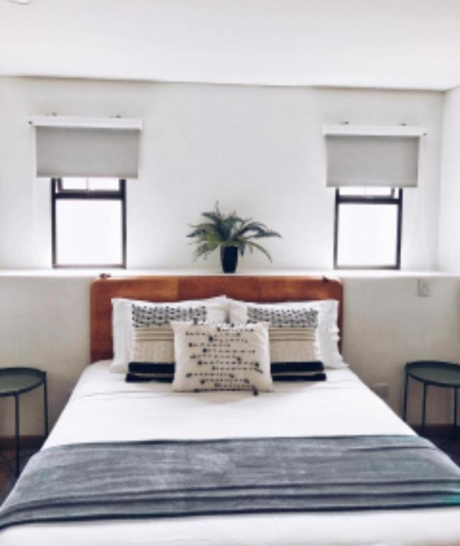 Postel nebo postele na pokoji v ubytování 574 Hotel