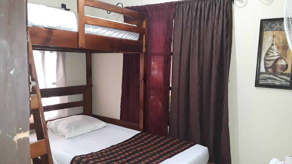 Postel nebo postele na pokoji v ubytování HOTEL EL ALMENDRO