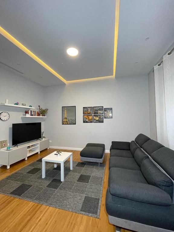 Casa Linda - Three-Bedroom Villa