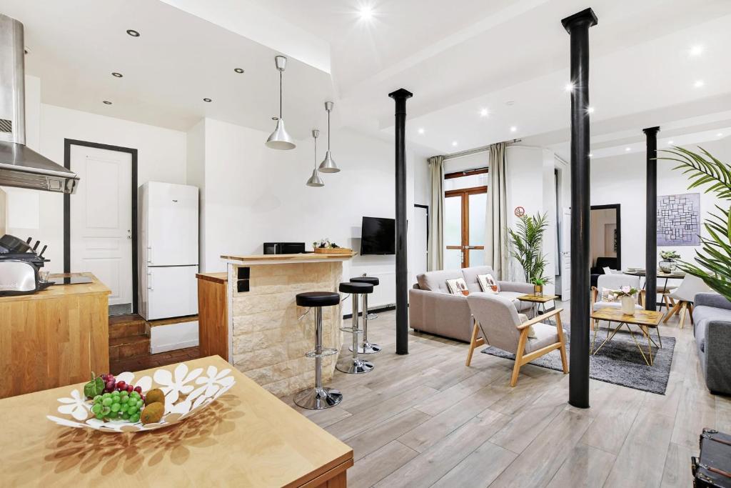 Kuchyňa alebo kuchynka v ubytovaní Chic apartment - 3BR-8P - Le Marais