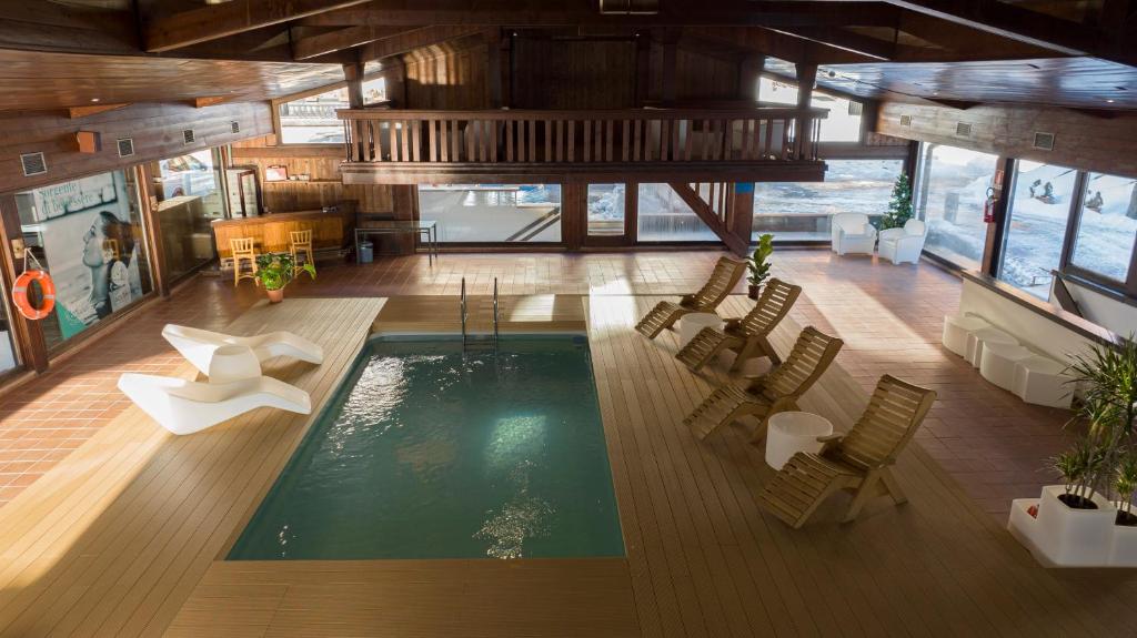 Bazén v ubytování Hotel Valgranda Wellness & Spa nebo v jeho okolí