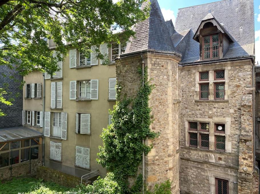 Budova, v ktorej sa apartmán nachádza