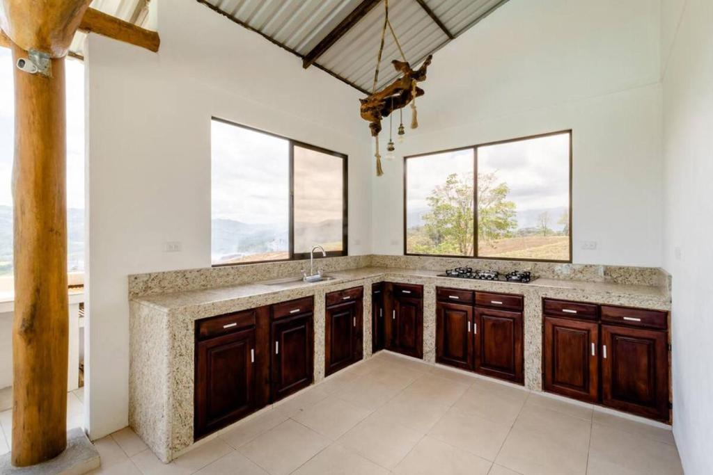 Fotografie z fotogalerie ubytování Rancho Bellavista, Unique views, Pool and WiFI! v destinaci Turrialba