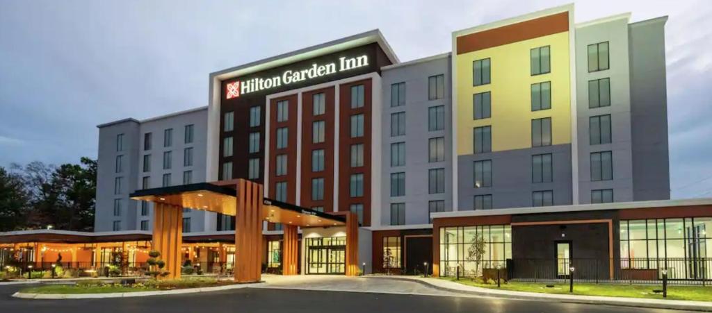 a rendering of the hotel coliseum inn at Hilton Garden Inn Orlando I-4 Millenia Blvd Mall in Orlando
