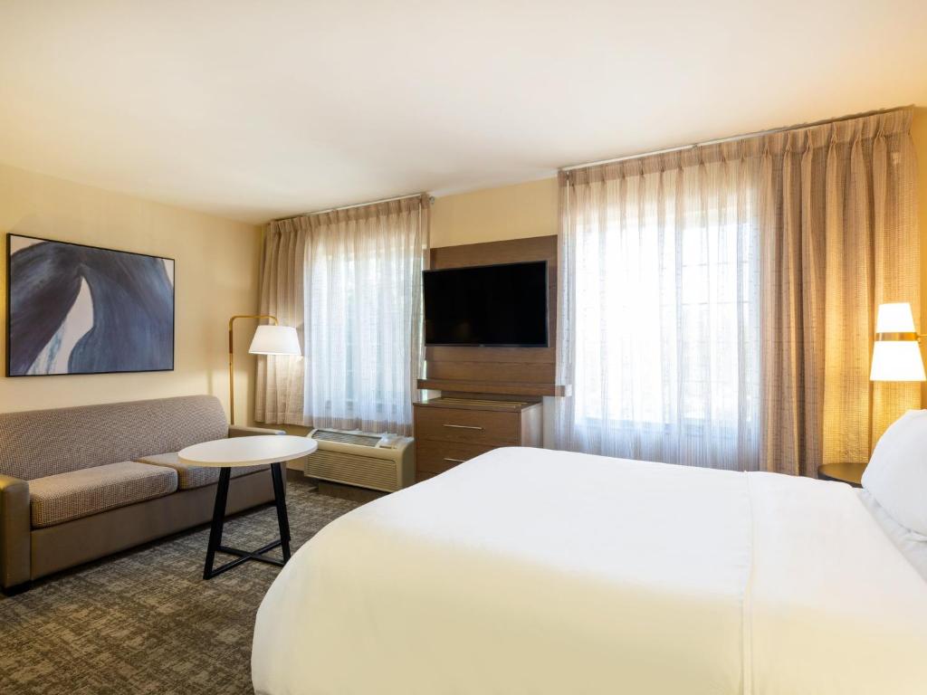 Staybridge Suites Milwaukee Airport South by IHG - Suite Monolocale Matrimoniale