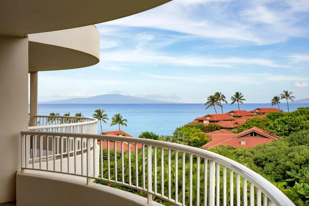 King Suite with Sofa Bed and Partial Ocean View
