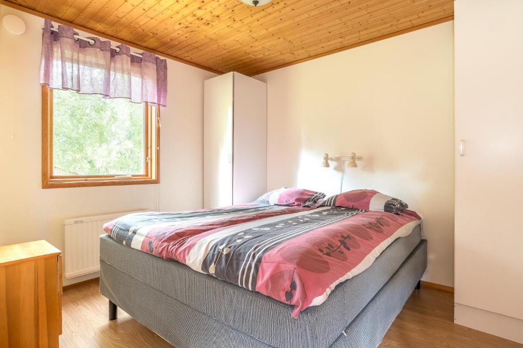 Postel nebo postele na pokoji v ubytování First Camp Hökensås-Tidaholm