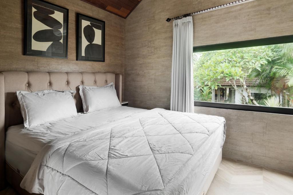 Jero Delod Kedungu - Deluxe Double Room (2 Adults + 1 Child)