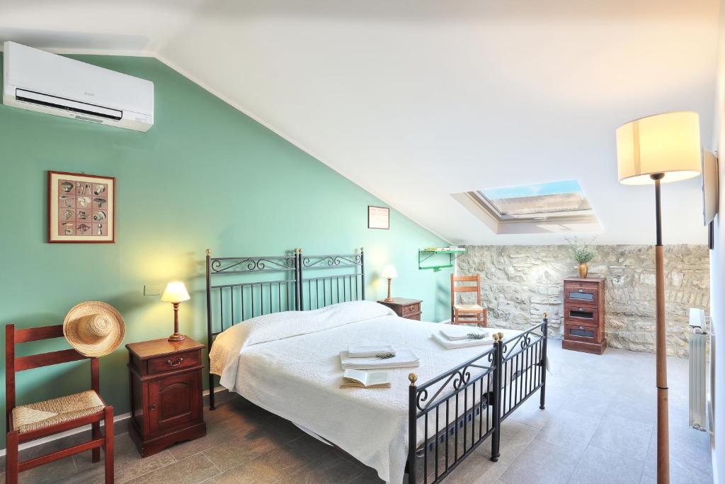 Antico Feudo San Giorgio - Habitación Doble Con Vista A La Montaña