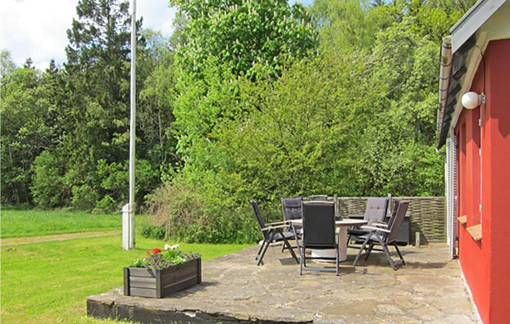 Zahrada ubytování Stunning Home In Svaneke With 3 Bedrooms