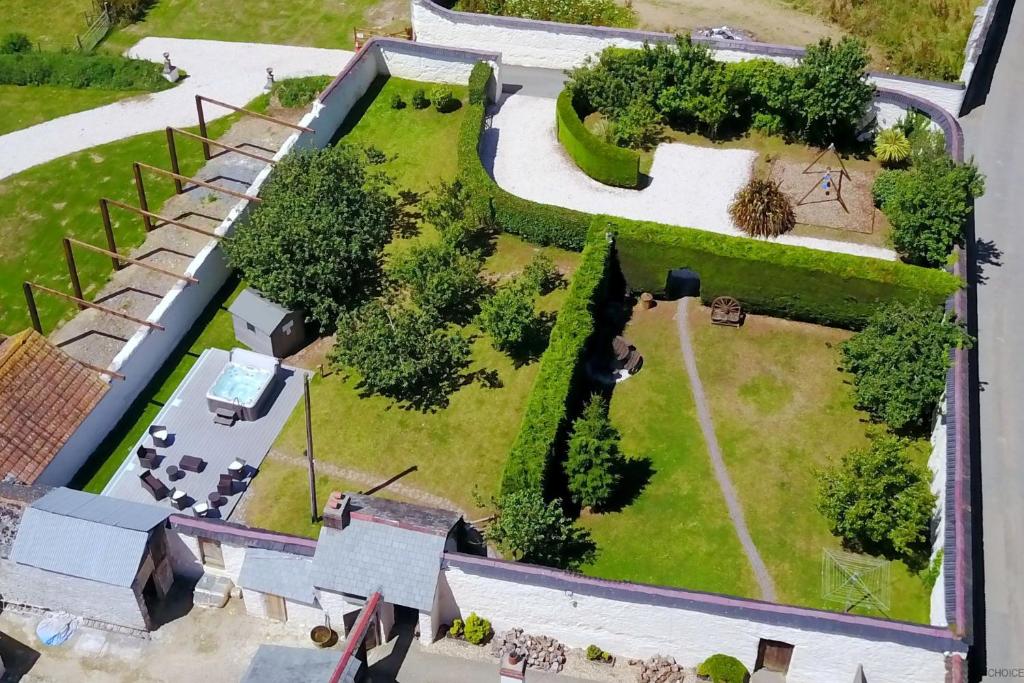Zahrada ubytování SAUNTON SANFIELD GRANGE 10 Bedrooms