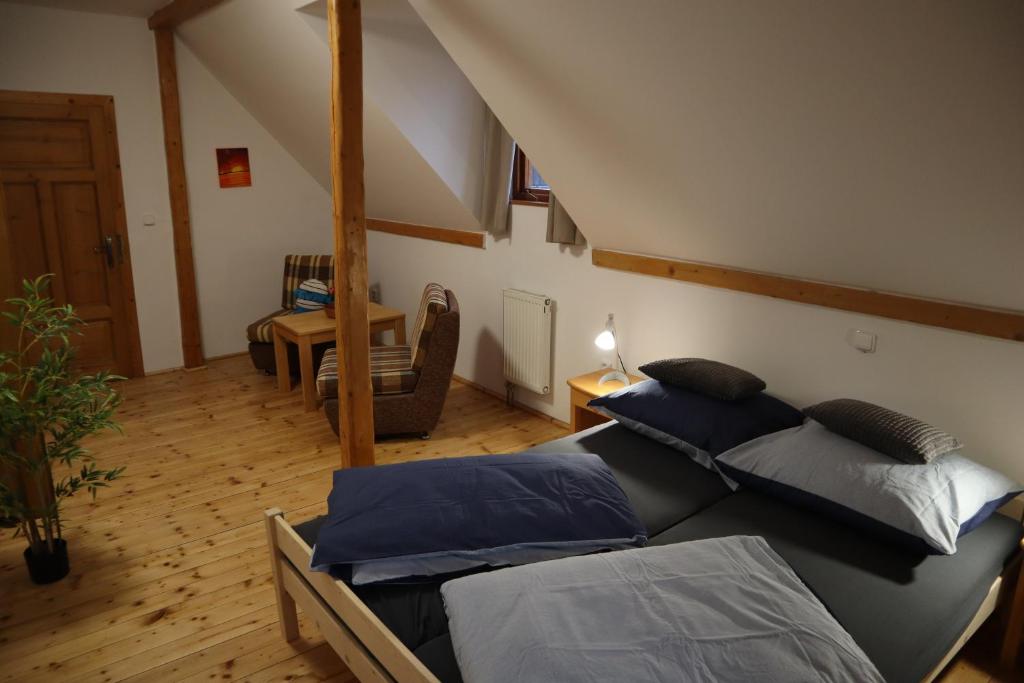 Postel nebo postele na pokoji v ubytování Prázdninový dům Jirkov