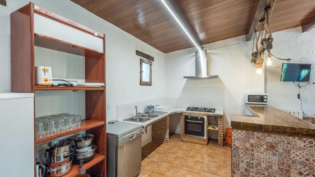 Kuchnia lub aneks kuchenny w obiekcie Las Casitas de los Cano Archidona by Ruralidays