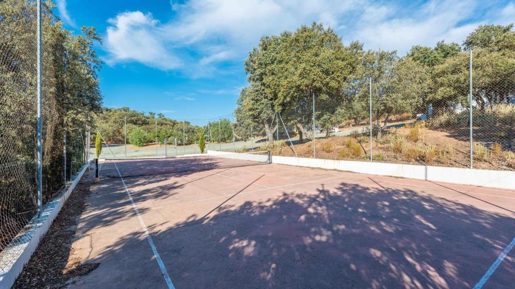 Tenis lub squash w obiekcie Las Casitas de los Cano Archidona by Ruralidays lub w pobliżu