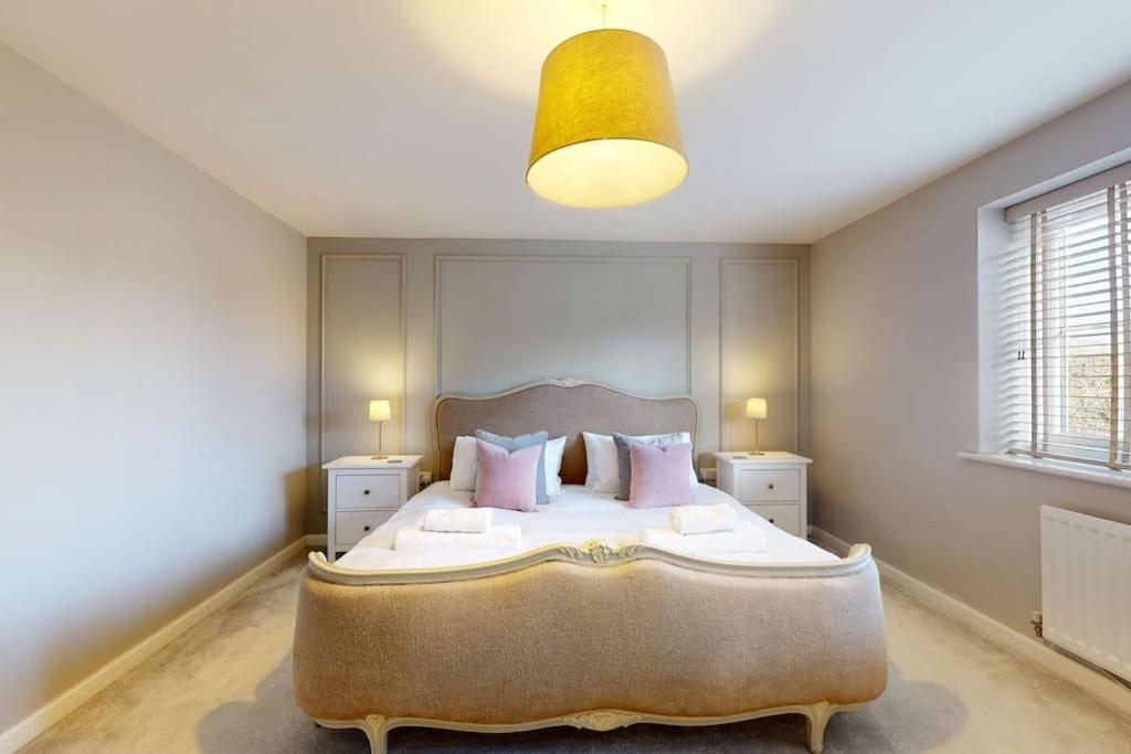 Magnolia House - Four-Bedroom House