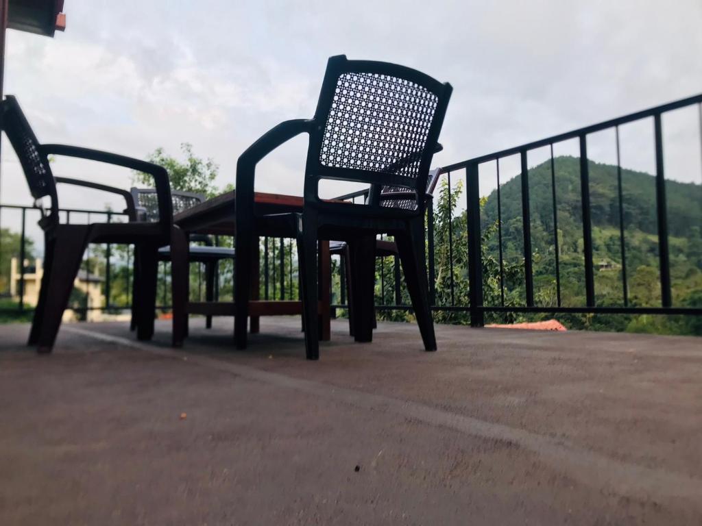 Nespecifikovaný výhled na hory nebo výhled na hory při pohledu z hotelu