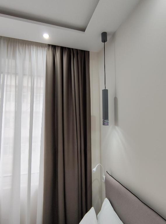 MODIANO CENTRAL STUDIO - 8