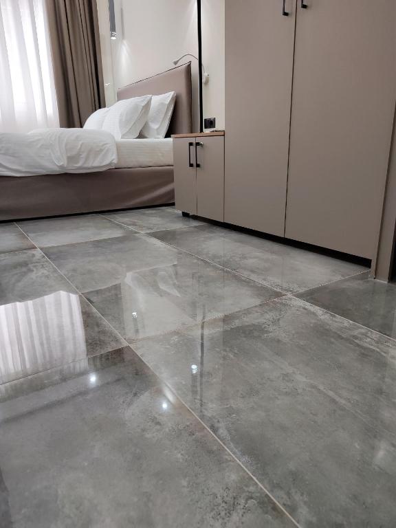 MODIANO CENTRAL STUDIO - 17