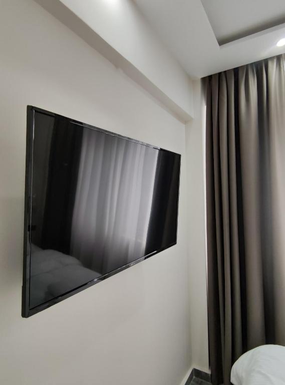 MODIANO CENTRAL STUDIO - 19