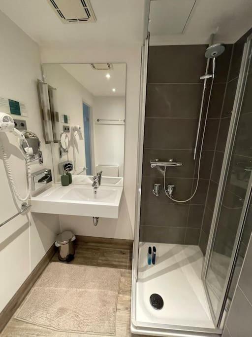 Gemütliches 778 Apartment Nähe Medienhafen S-Bahn und free Parken