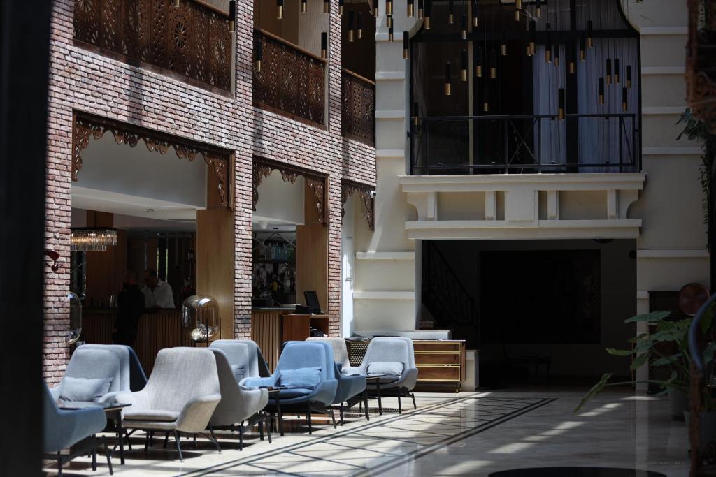 Posezení v ubytování Mukhrantubani Boutique Hotel