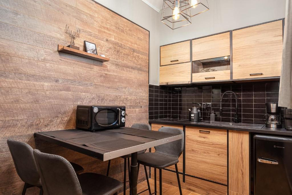 GM Luxury Suites Kalavryta - 13