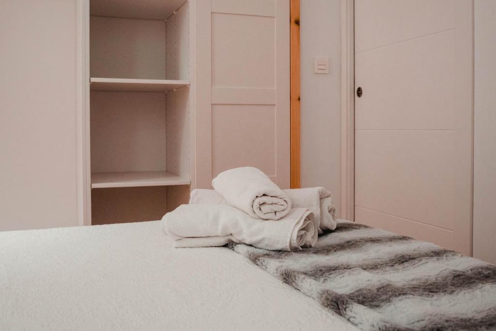 Posteľ alebo postele v izbe v ubytovaní Apartamento Zurriola by SanSe Holidays