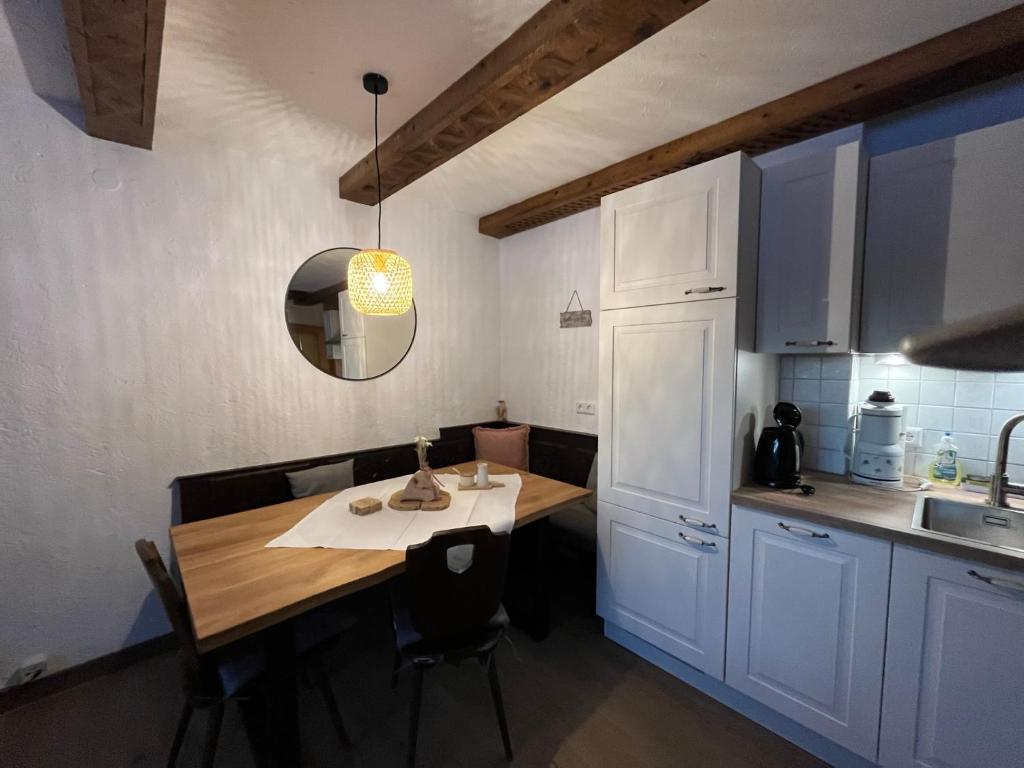 Kuchyňa alebo kuchynka v ubytovaní Haus Alpenruhe