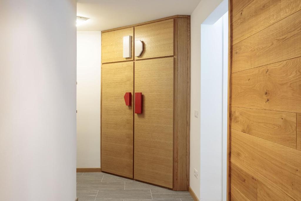 Kép HelloChalet - The One - garage, bootdryer, home theatre with subwoofer, netflix, hydromassage Turkish bath szállásáról Breuil-Cerviniában a galériában
