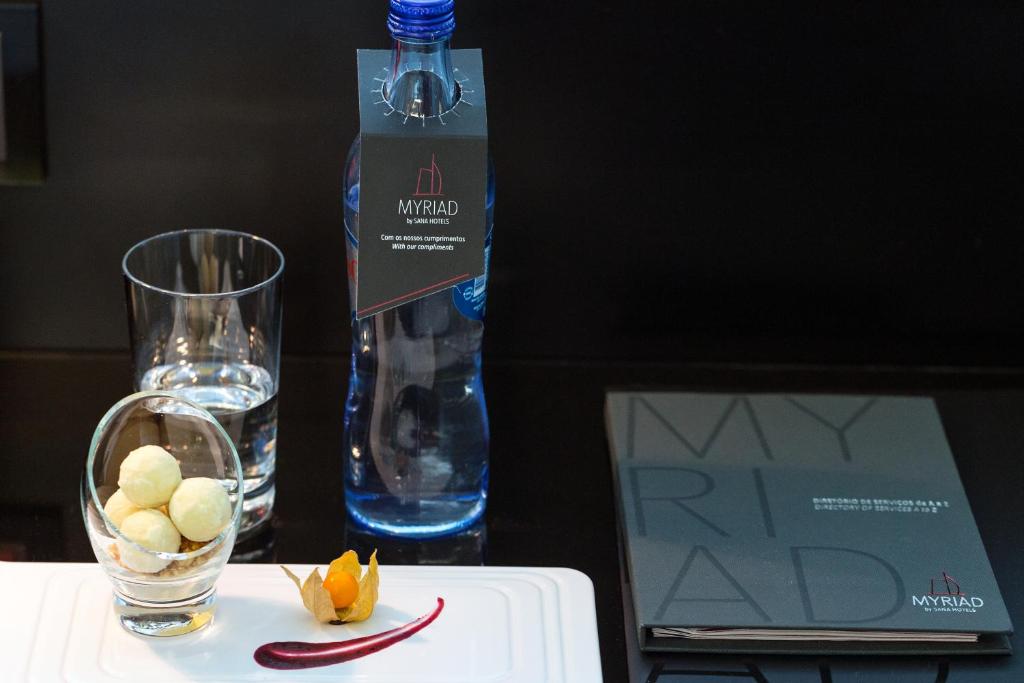 Boissons dans l'établissement MYRIAD by SANA Hotels
