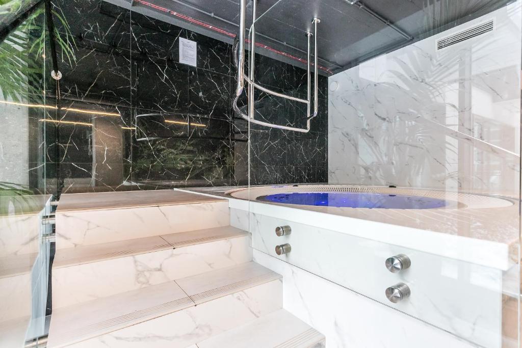 Kúpeľňa v ubytovaní Mennica Residence Deluxe