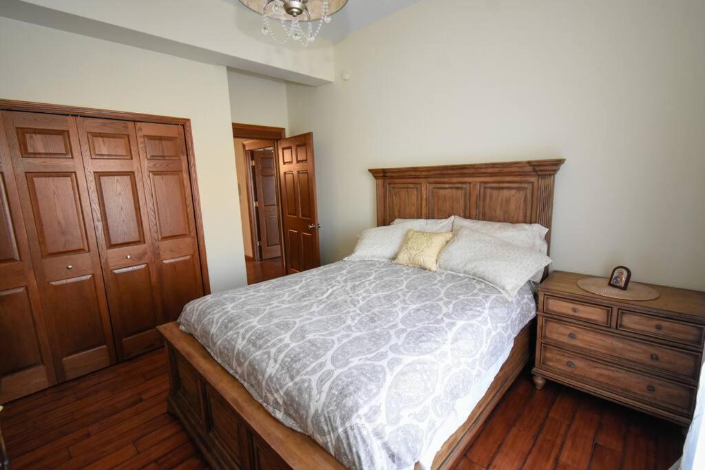 Posteľ alebo postele v izbe v ubytovaní Vlihadia Bay Luxury Villa