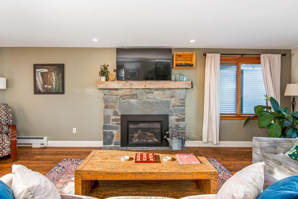 Lakeshore Vermont - Suite With Lake View