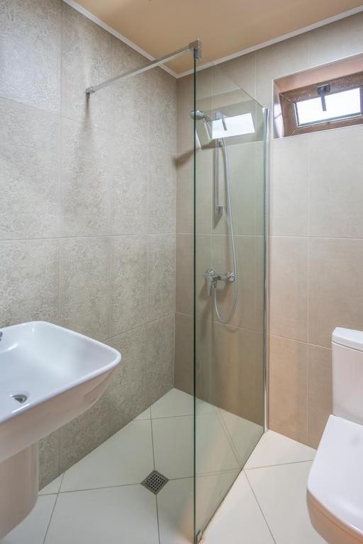 Koupelna v ubytování Hotel David Zhorzholiani