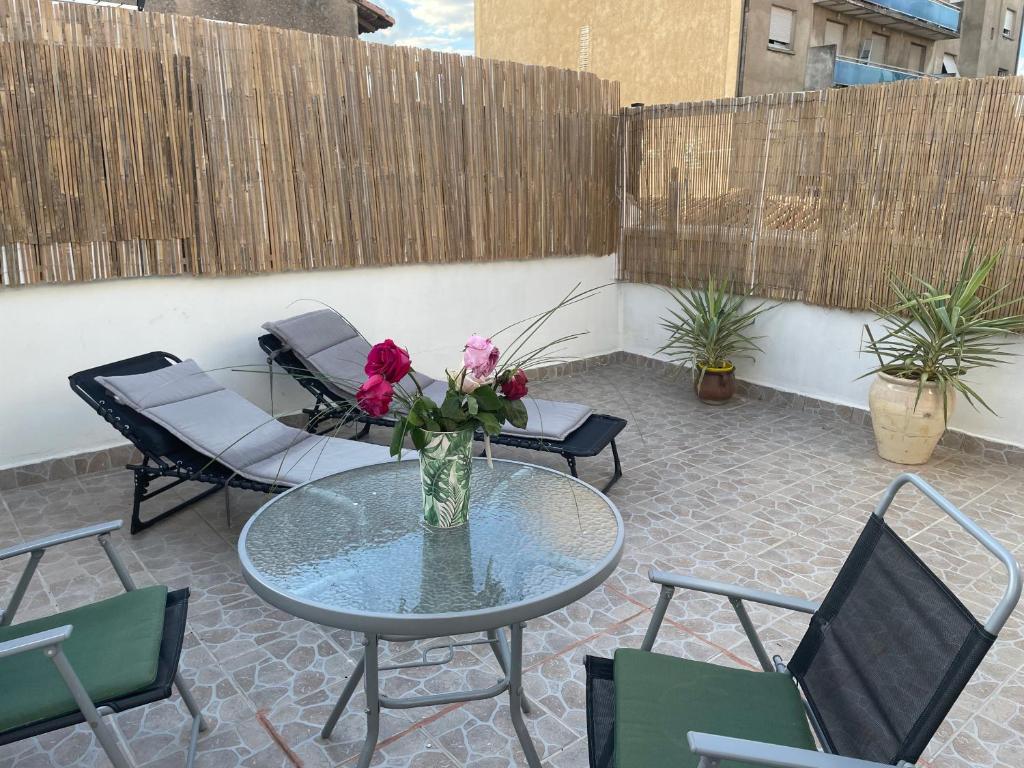 Centre Carcassonne apartment with private sunny terrace 6