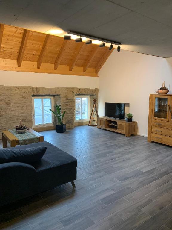 Ferienwohnung am Wald-und Wiesenkorb - Apartamento De Tres Habitaciones