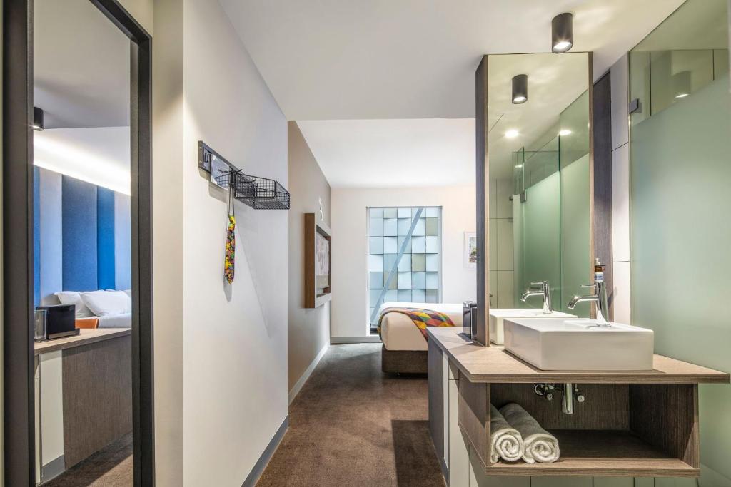 Ink Hotel Melbourne Southbank - Resim 29