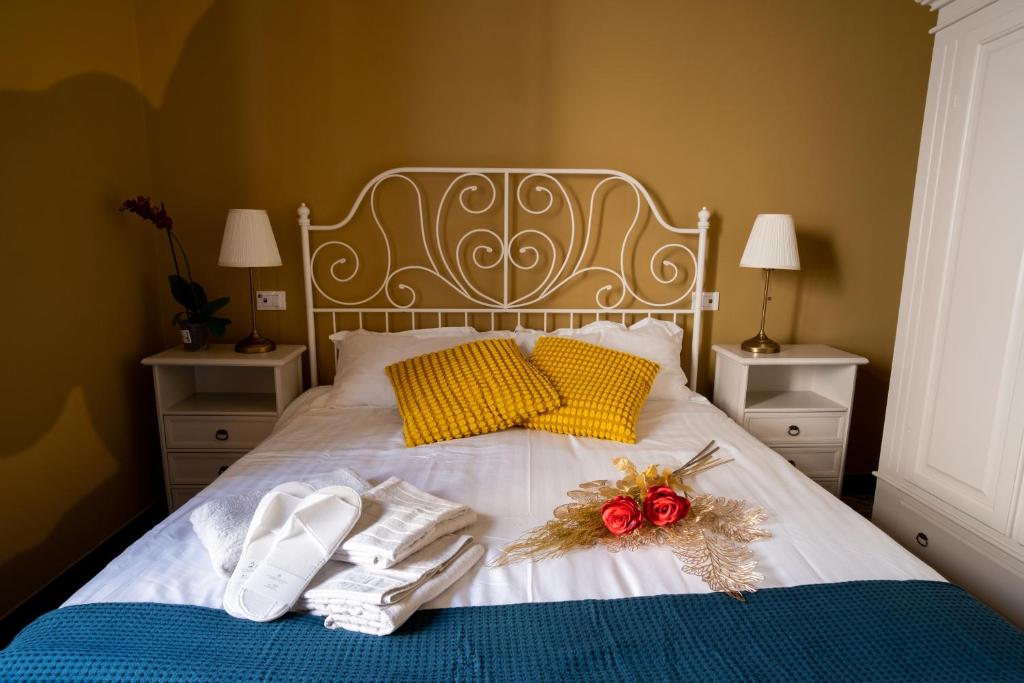 Postel nebo postele na pokoji v ubytování CORVETTO rooms