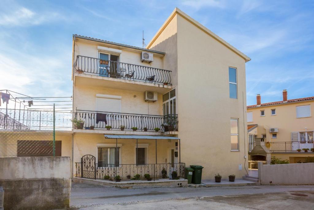 Fotografia z galérie ubytovania Apartments with a parking space Podstrana, Split - 20419 v destinácii Podstrana