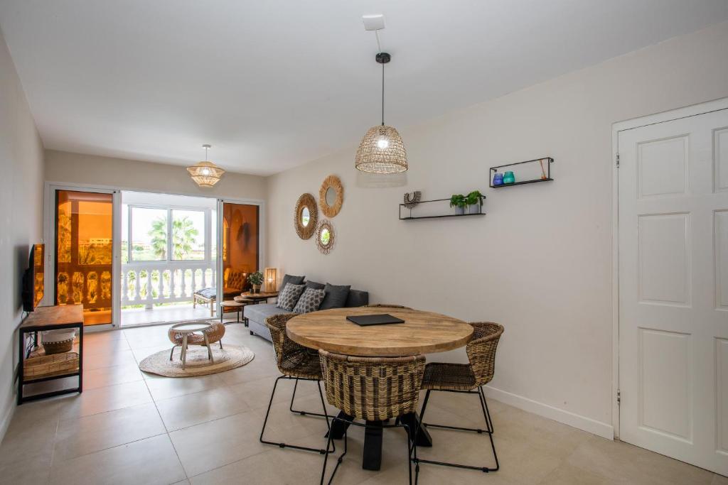 Posezení v ubytování JT Curacao Apartments